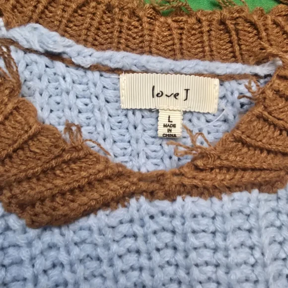 Knit Cropped Red Yellow Brown Blue Fringe Hem Sweater Size Large - Picture 5 of 6